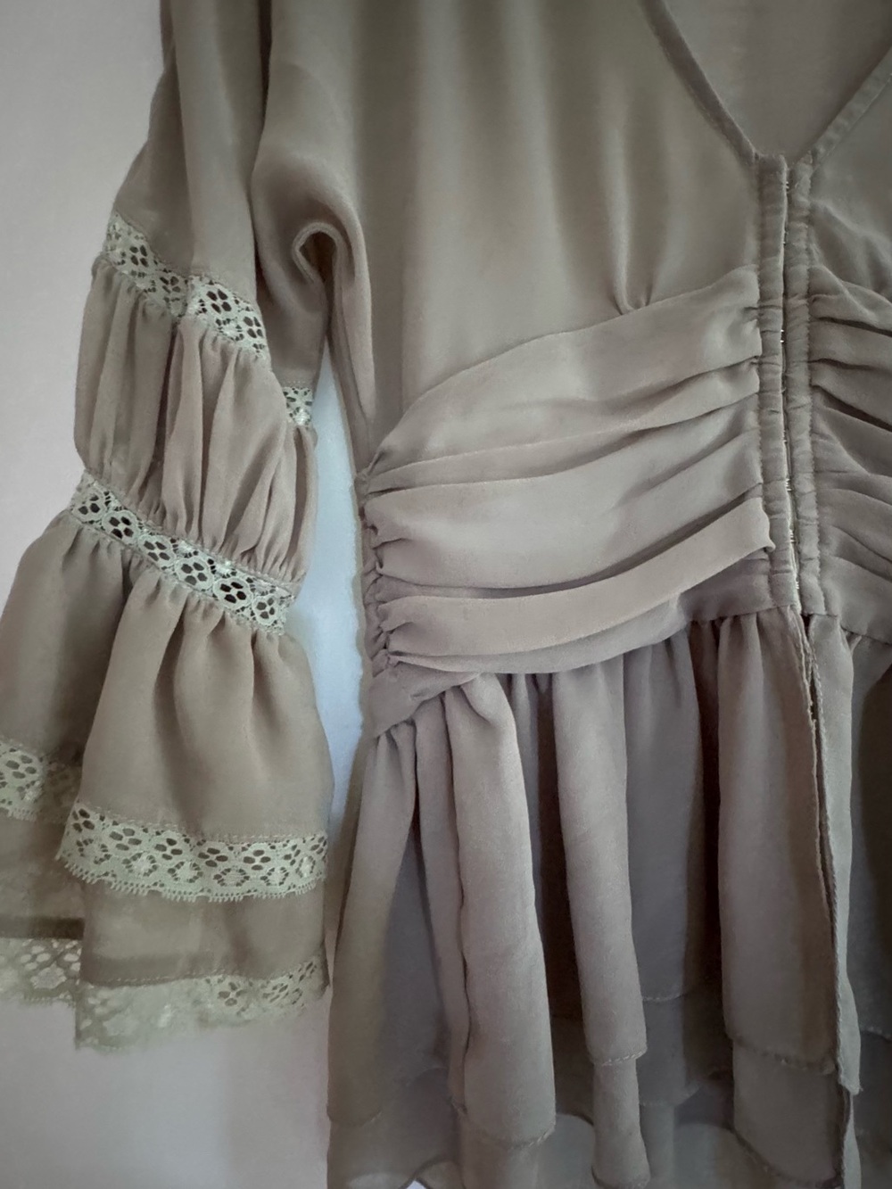 Parresh Taupe Chiffon Ruched Peplum Blouse with Lace Tiered Bell Sleeves M - Picture 3 of 7